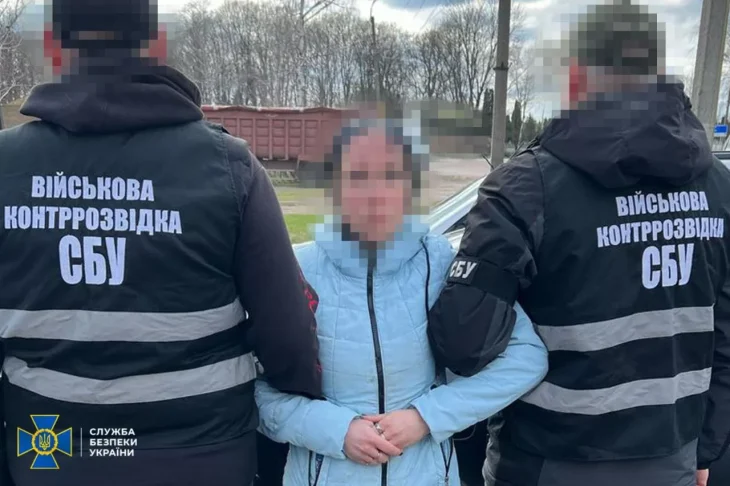 На Чернігівщині затримано агентку РФ, яка коригувала удари по ЗСУ