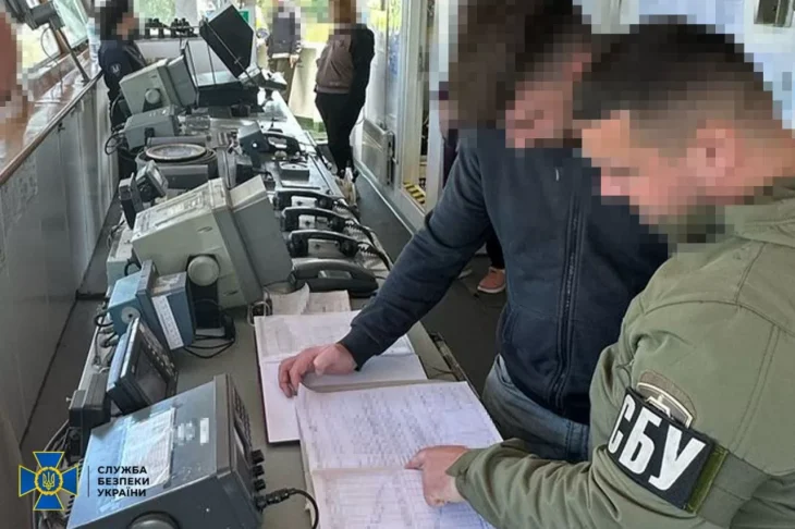 СБУ затримала судно тіньового флоту росії з викраденим українським зерном