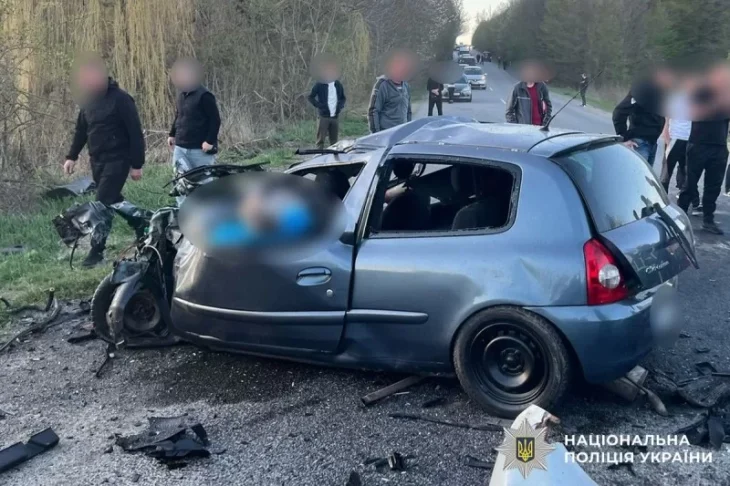 Трагедія під Жмеринкою: три загиблі в аварії за участі Renault і Mercedes