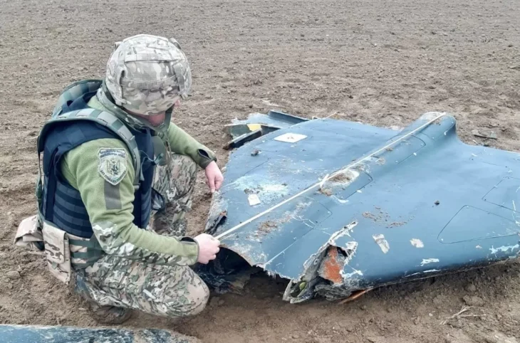 Атакують з повітря: Україну вночі накрили понад 60 російських дронів