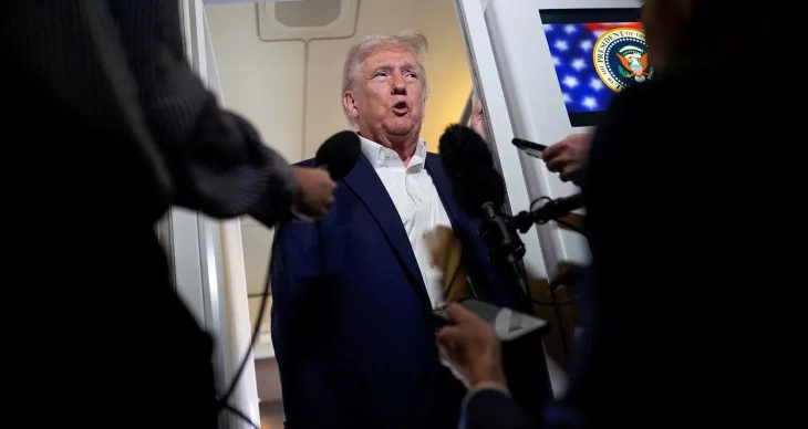 Трамп про мирні переговори з росією: час змиритися або мовчати