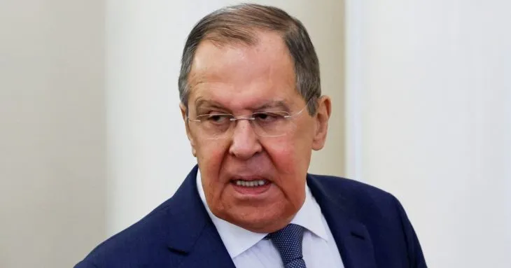 Лавров заявляє, що перемир’я має на меті доозброєння України