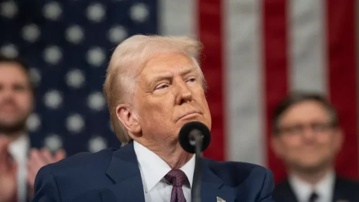 Трамп відмовився від участі у переговорах в Стамбулі