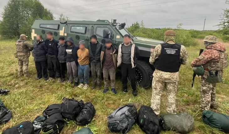 Прикордонники затримали афганців, які намагалися незаконно в’їхати в Україну
