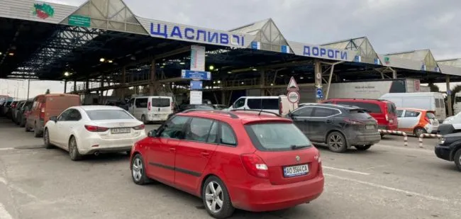 Ремонтні роботи в пункті пропуску Устилуг – Зосин ускладнюють рух