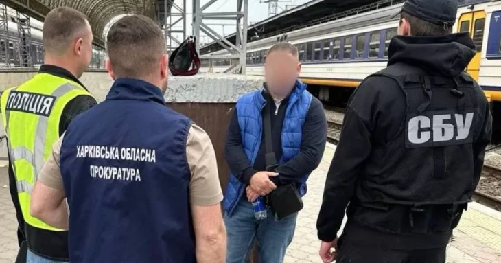 Хлопець намагався виїхати до Польщі з підробленим свідченням про батька