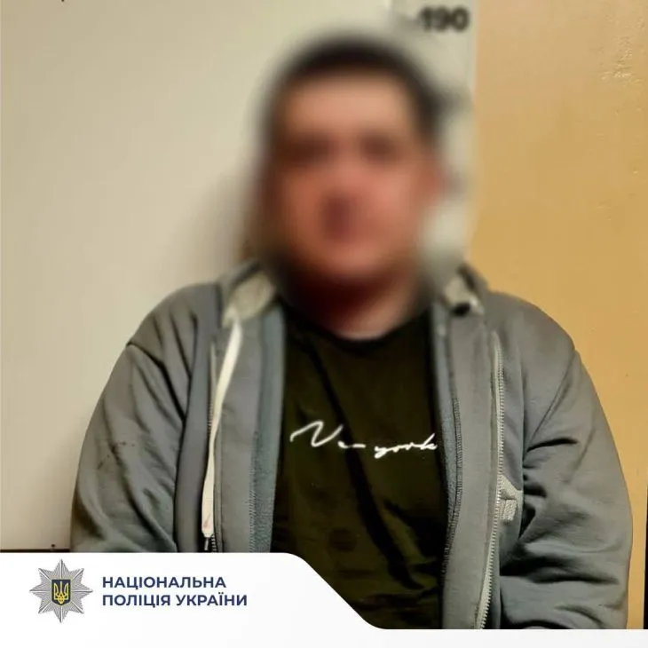 Перед судом постане киянин, який ледь не зарізав 73-річного батька
