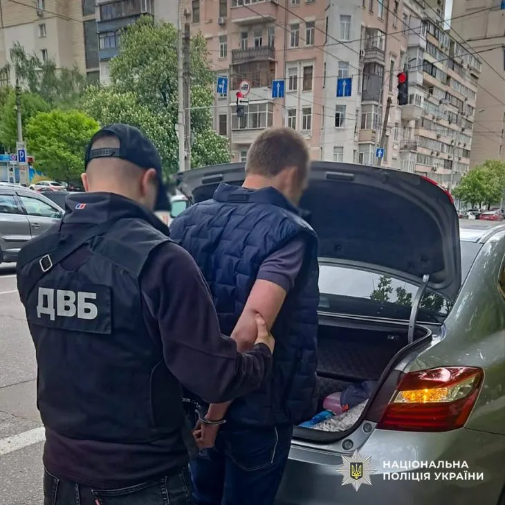 Поліцейські Києва викрили організатора схем ухилення від військової служби