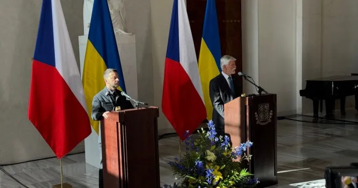 Зеленський анонсував отримання 1,8 млн снарядів від Чехії у 2025 році