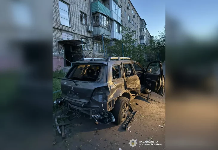 Обстріли Херсонщини: троє поліцейських і четверо комунальників поранені