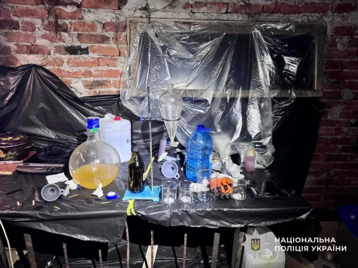 На Закарпатті затримано організатора нарколабораторії з виробництвом наркотиків