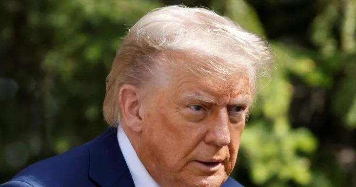 Трамп пояснив, чому США не поспішають із новими санкціями проти росії