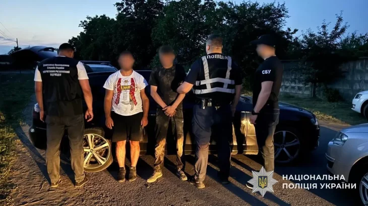 Правоохоронці викрили організаторів схем ухилення від призову у трьох областях України