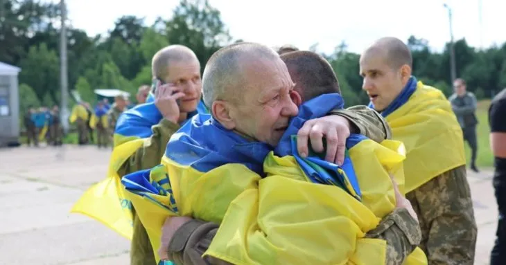 До України повернули військовополонених, більшість з яких перебували в полоні з 2022 року