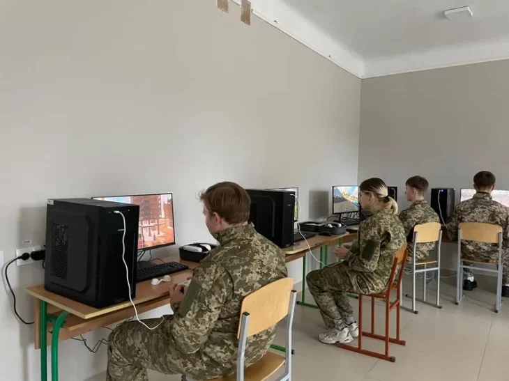 Кількість годин предмета «Захист України» у школах збільшили до 2 на тиждень