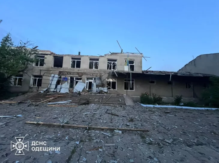Російська атака дронами на Одещину: зруйновано амбулаторію, пошкоджено ліцей і дитячий центр