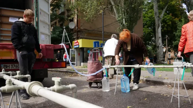 В Одесі масштабна аварія на водогоні залишила райони міста без води