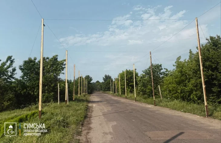 На Сумщині встановлюють антидронові сітки для захисту доріг та місцевих жителів