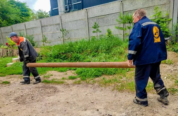 У Харкові затримали чоловіка, який викрав пів тонни труб із тепломереж