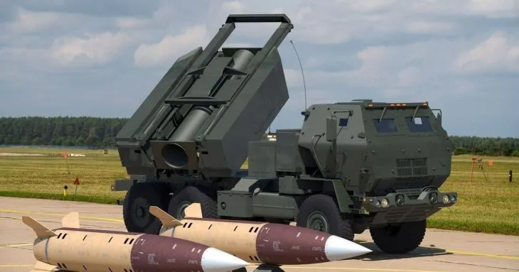 США поновили постачання артилерійських снарядів та ракет GMLRS в Україну