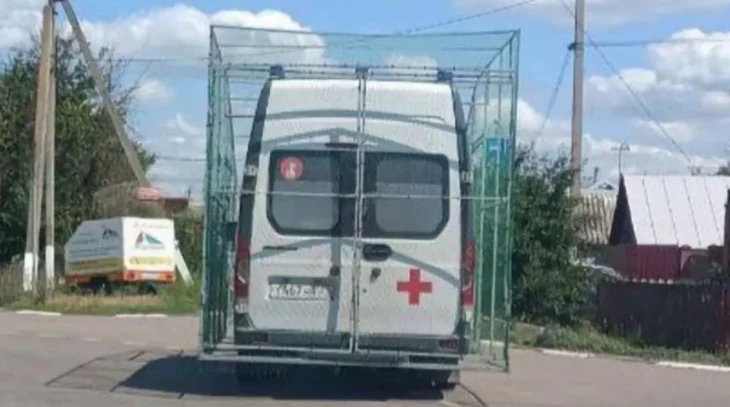 У Бєлгородській області на швидкі допомоги встановлюють сітки для захисту від дронів