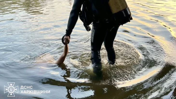 У Харкові з річки Харків дістали тіло чоловіка: подробиці трагедії