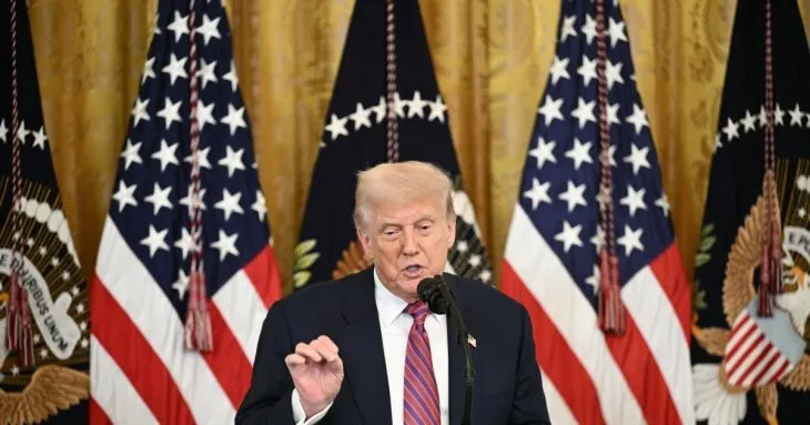 Трамп прагне особисто вирішувати питання санкцій проти росії, підтримуючи діалог із Сенатом