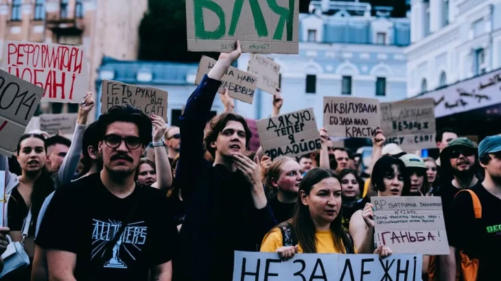 ОЕСР застерегла Офіс президента щодо ризиків для інвестицій через закон про НАБУ