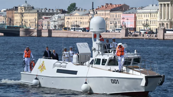 Українські дрони атакували Санкт-Петербург під час візиту путіна: аеропорт Пулково був закритий п’ять годин