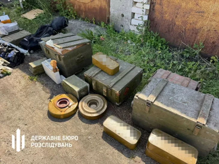 У Харкові викрито масштабний схрон із гранатометами, мінами та тротилом