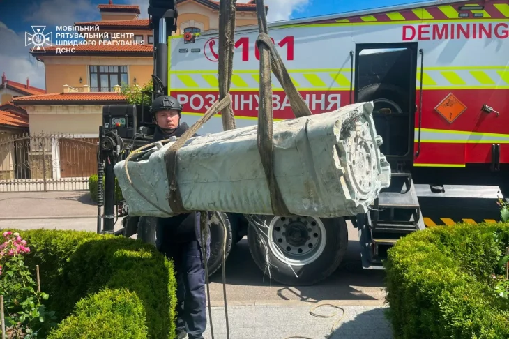 У Києві сапери знешкодили бойову частину ракети Х-69 біля житлового будинку