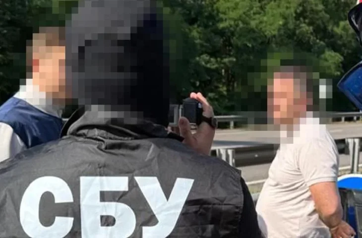 НАБУ спростувало причетність свого працівника до роботи на ФСБ після заяв СБУ