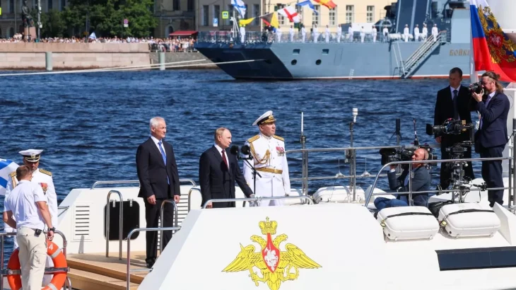 У росії скасували паради і салюти до Дня Військово-Морського Флоту 2025 року