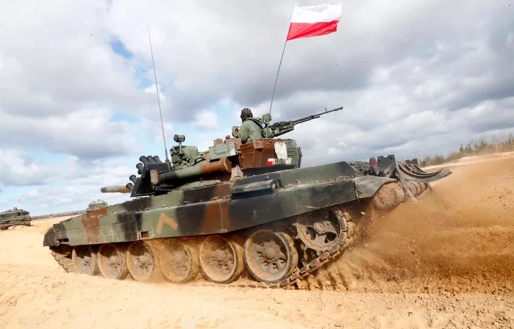 Польща не планує вводити війська до України навіть після завершення війни