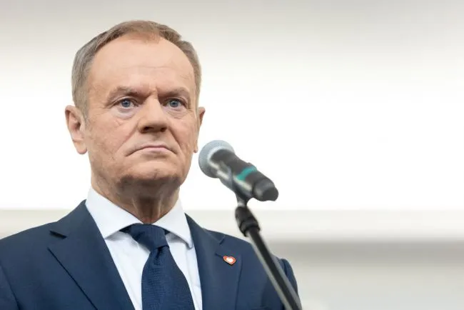 Конфлікт між Навроцьким і Туском через масштабний проєкт нового аеропорту в Польщі