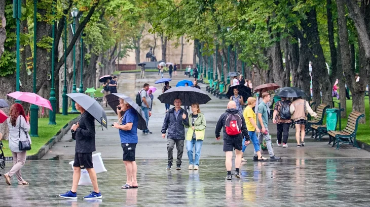 Погода 25 серпня: дощі на Лівобережжі та заході, решта України без опадів
