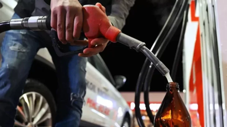 У росії триває стрімке зростання цін на бензин через дефіцит і перебої з постачанням