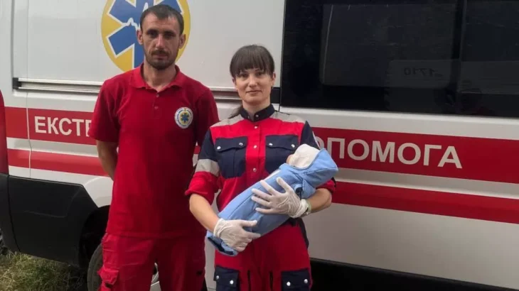 На Харківщині дівчинка народилася в кареті швидкої допомоги 23 серпня