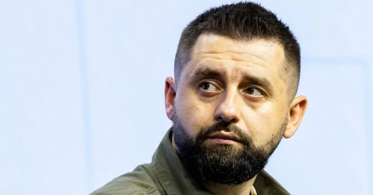 Членство депутата Кузнецова у фракції «Слуга народу» призупинено через розслідування НАБУ