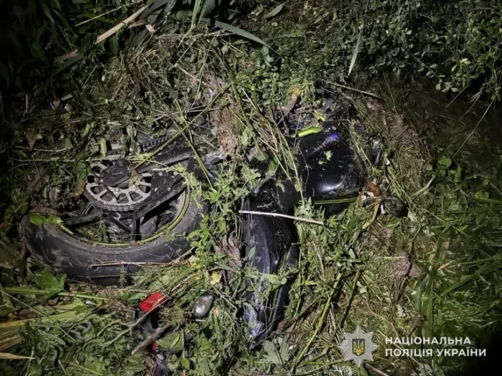 У Львівській області мотоцикліст збив двох пішоходів: двоє загиблих у ДТП