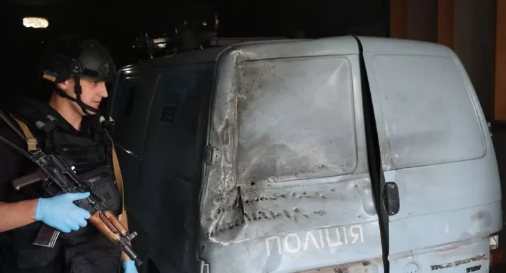 У Куп’янському районі російський дрон атакував авто поліції: поранено чотирьох правоохоронців