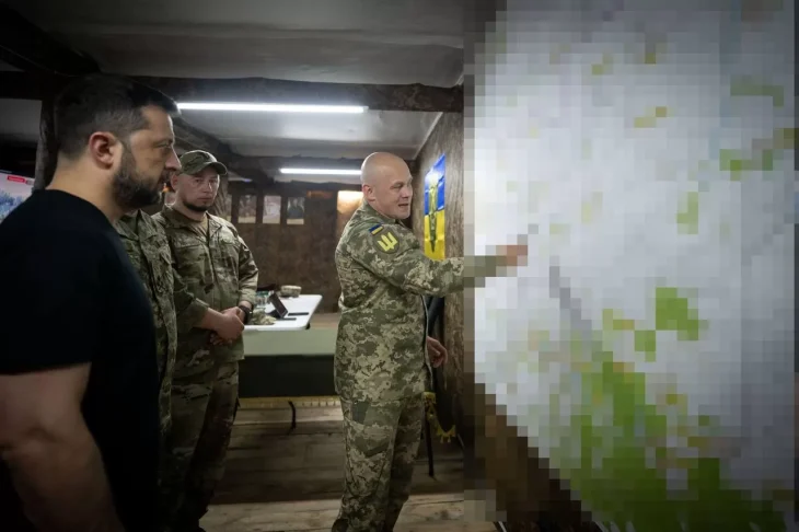 Зеленський відвідав підрозділ на Сумщині, що першим увійшов на Курщину
