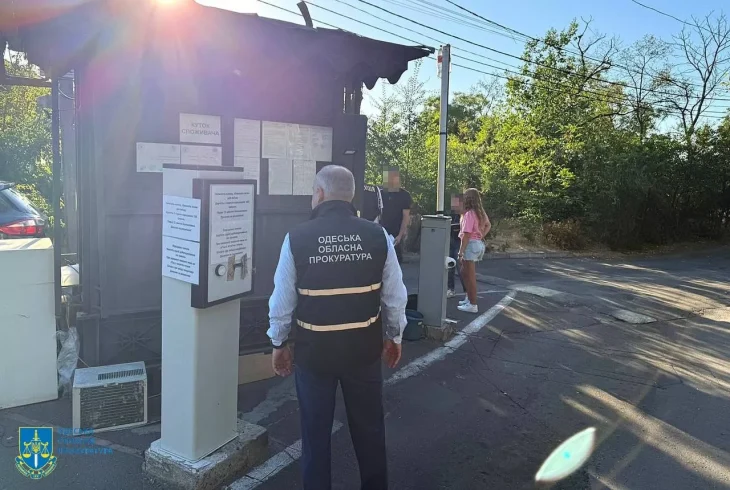 В Одесі демонтують шлагбауми на узбережжі Чорного моря через зловживання посадовців