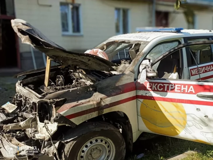 російські війська атакували дронами автомобіль медиків на Сумщині: є постраждалі