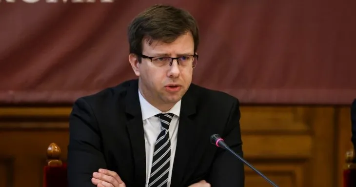 Угорщина заявила про підтримку США щодо імпорту російської нафти