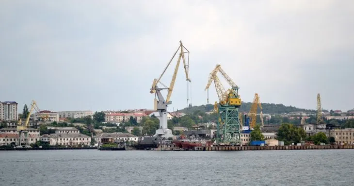 Китайське вантажне судно Heng Yang 9 здійснило декілька заходів у порт окупованого Криму
