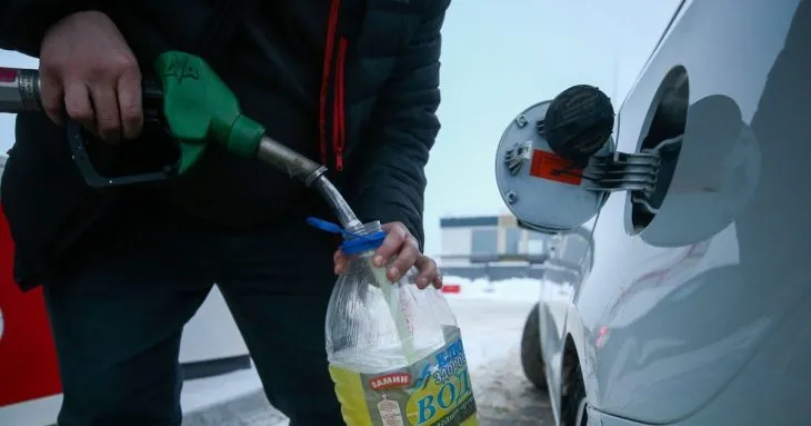Дефіцит бензину на окупованих територіях України: причини, наслідки та прогнози