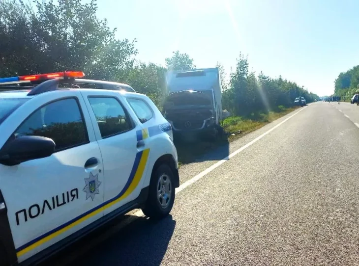Смертельна потрійна аварія на Франківщині: загинув водій Mitsubishi