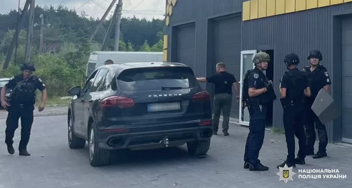 Стрілянина в автосервісі на Львівщині: двоє загиблих у селі Підрясне