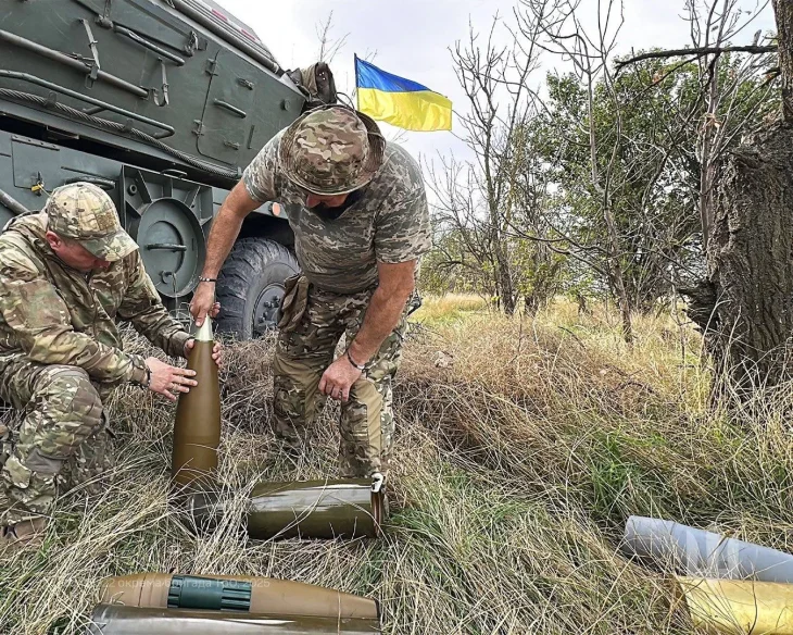 Оперативна обстановка на фронті: інтенсивні бої на Покровському та Новопавлівському напрямках